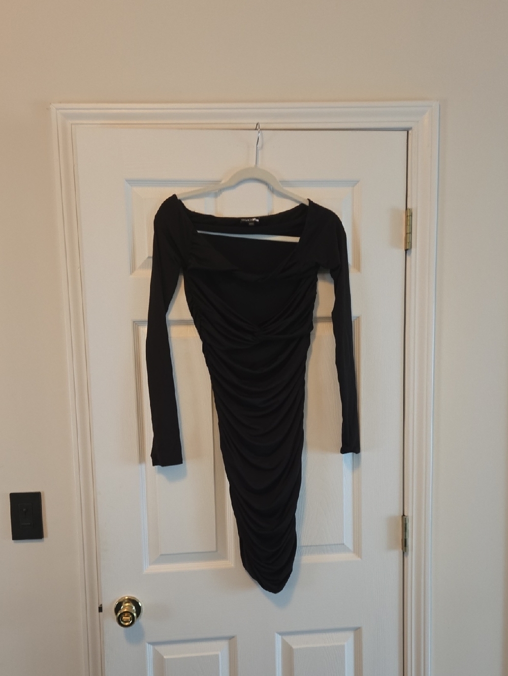Fashion Nova Black Long-Sleeve Ruched Midi Dress
